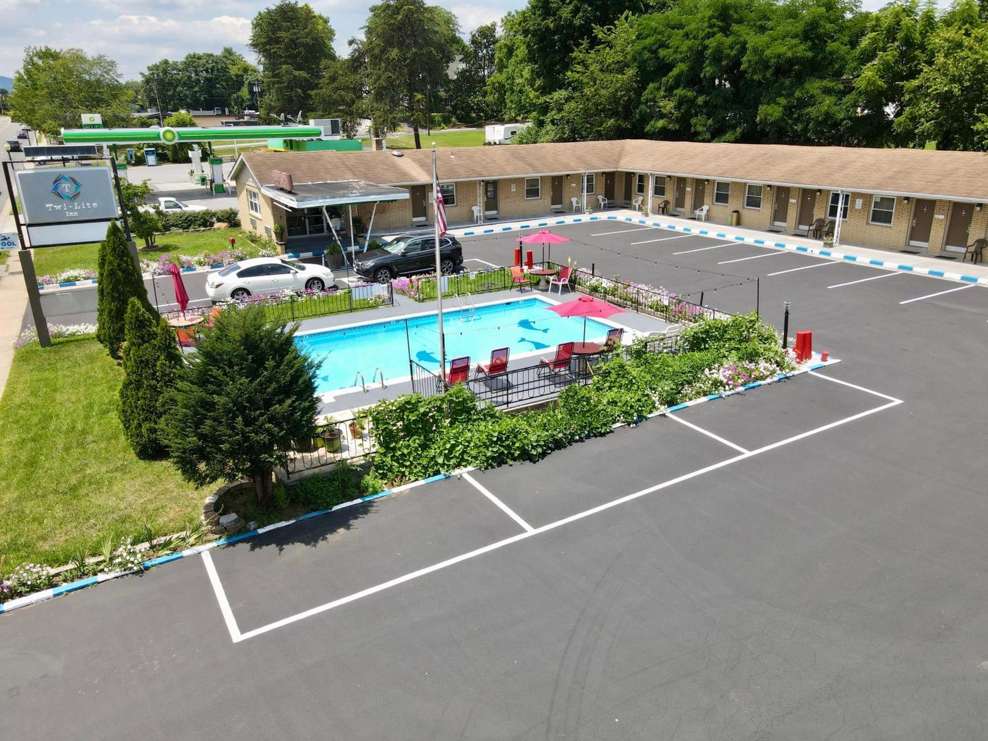 Twi-Lite Inn Front Royal Bagian luar foto