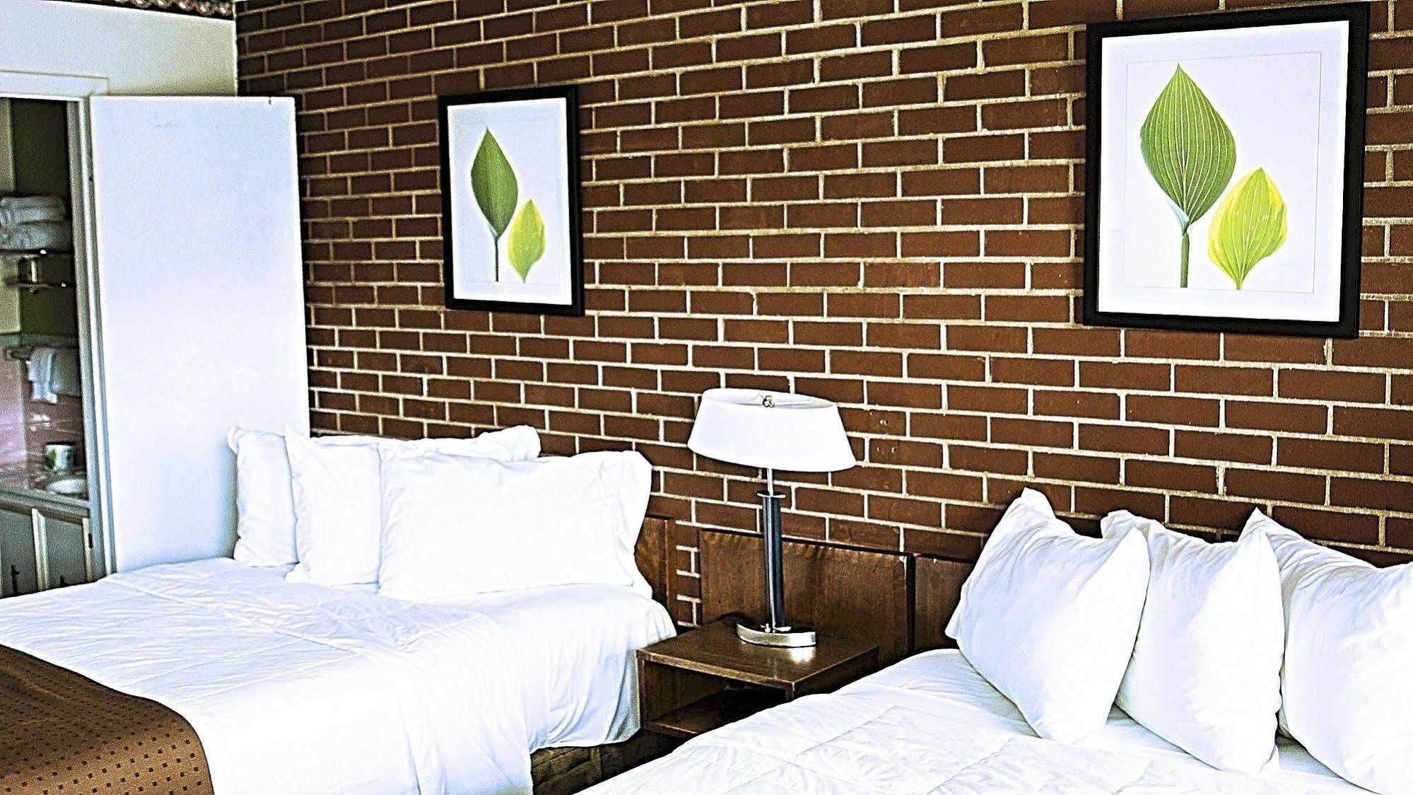 Twi-Lite Inn Front Royal Bagian luar foto